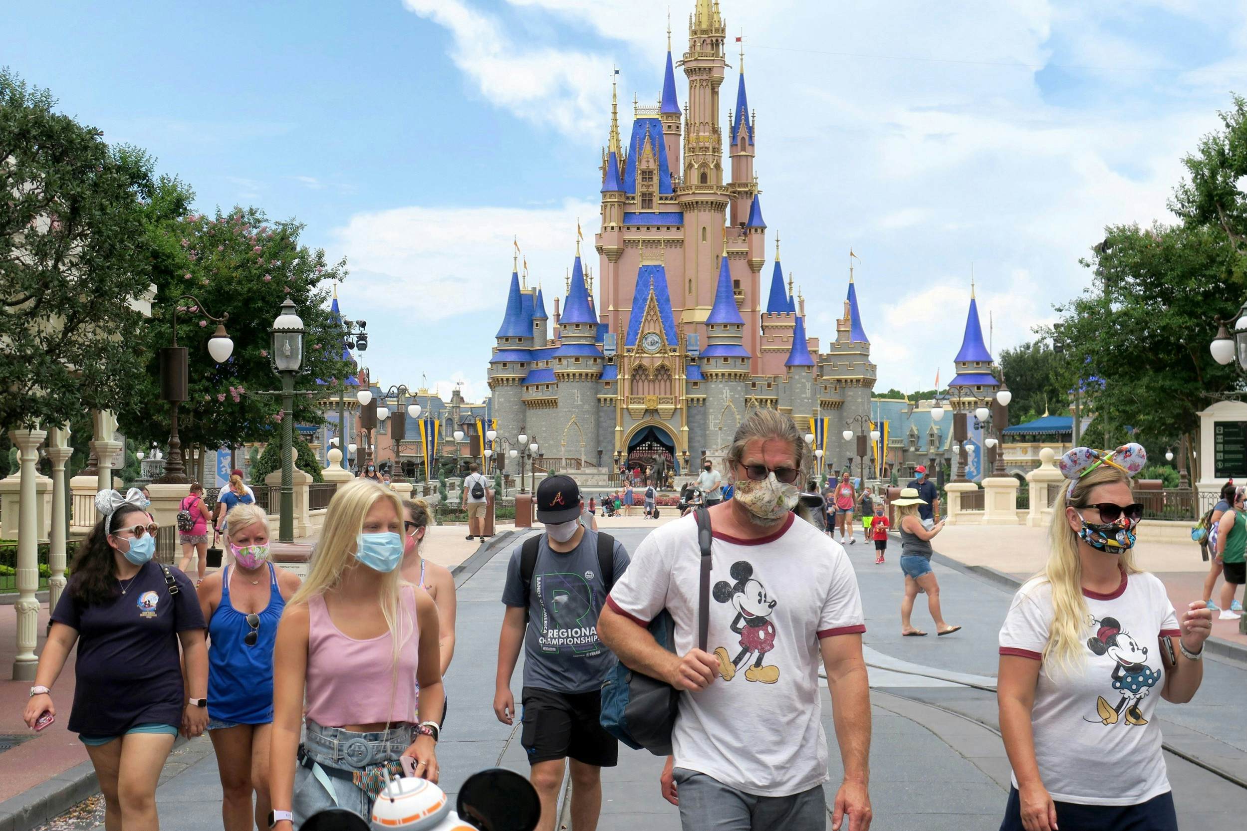 Florida s Disney World will reduce its opening hours in September